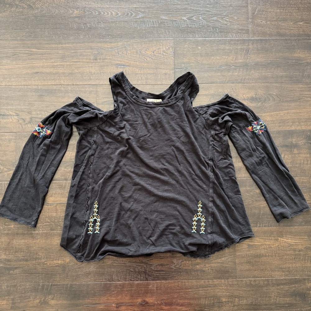 Caite Shirt Women's Size Small Embroidered Cold Shoulder Boho Festival Top Black